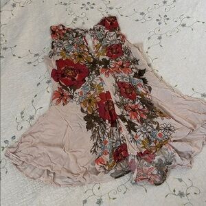 Free People Hi-Low Backyard Party Floral Mini Dress Size M Boho Flowy V-Neck